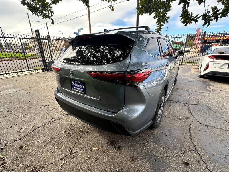 2022 Toyota Highlander XLE