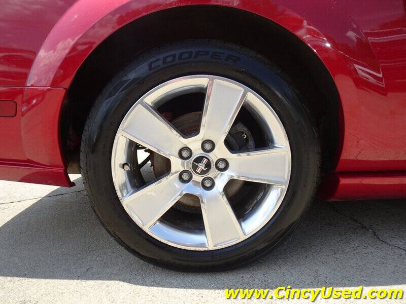 2006 Ford Mustang GT Deluxe