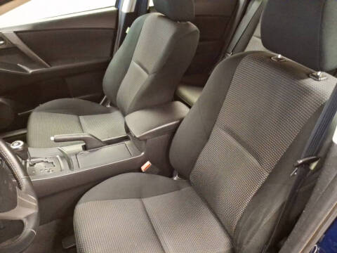 2013 Mazda MAZDA3 i Touring