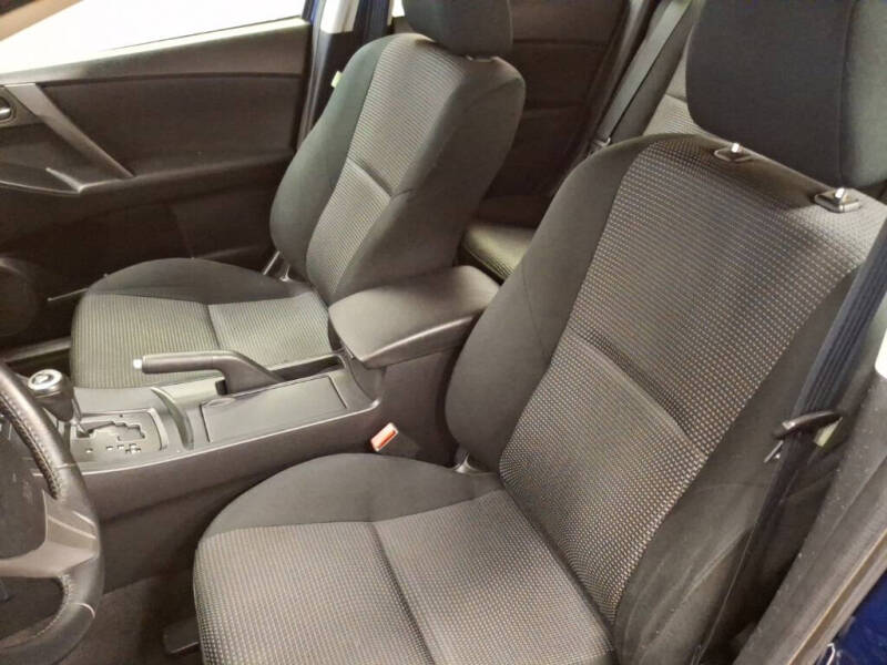 2013 Mazda MAZDA3 i Touring