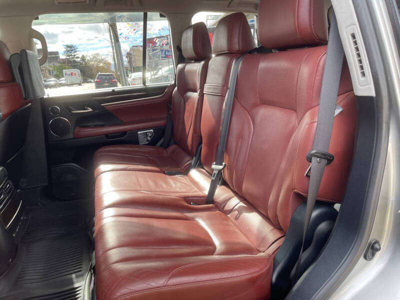 2018 Lexus LX 570 Three-Row