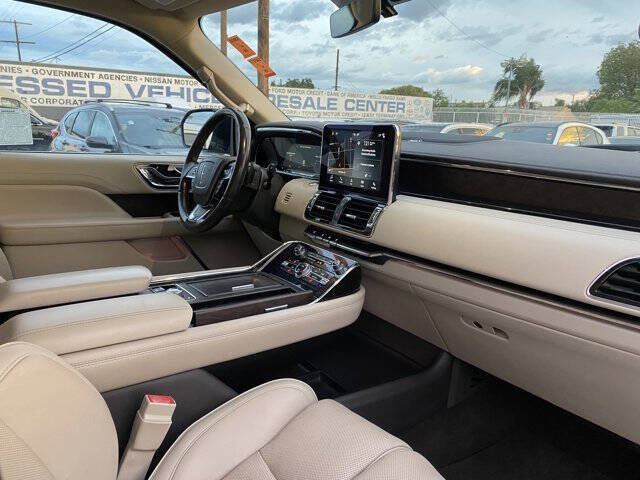 2018 Lincoln Navigator L Select
