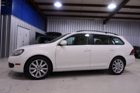 2013 Volkswagen Jetta for sale at SOUTHWEST AUTO CENTER INC in Houston TX