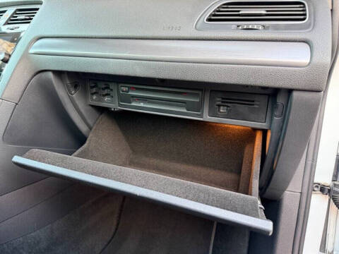 2017 Volkswagen e-Golf SE