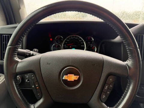 2022 Chevrolet Express 2500