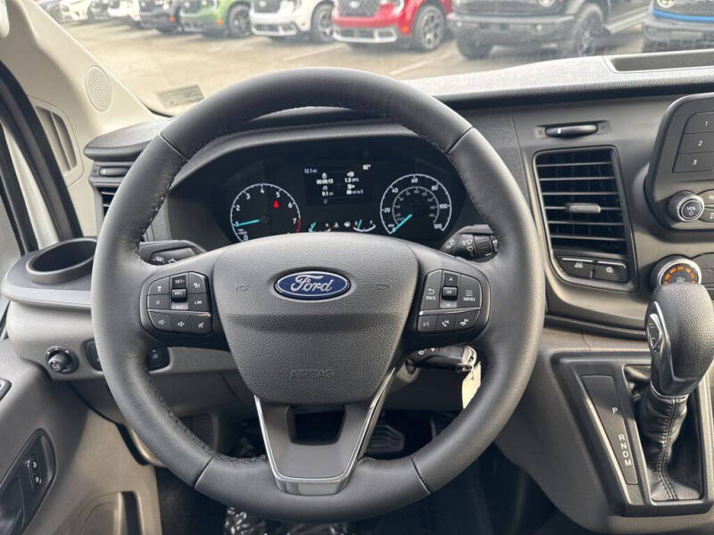 2025 Ford Transit