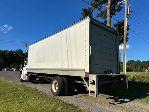 2015 Freightliner M2 106