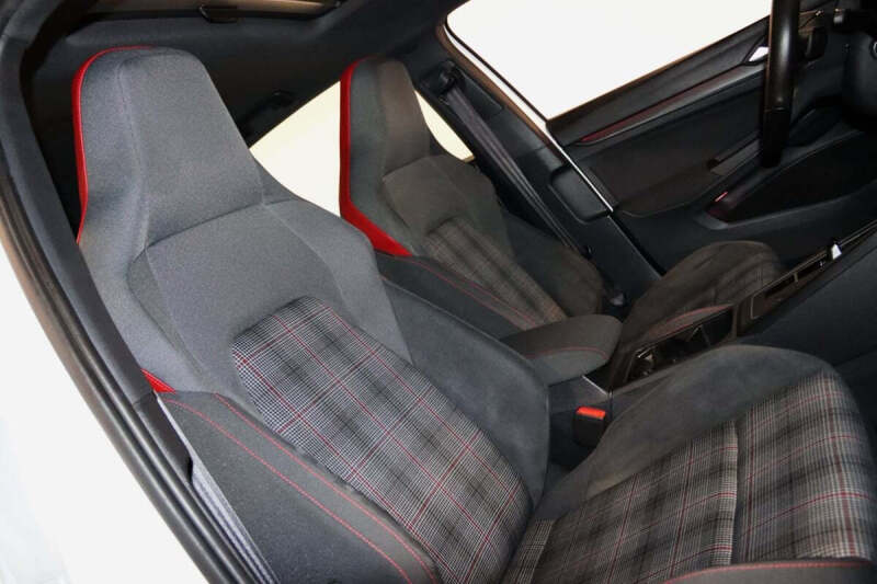 2022 Volkswagen Golf GTI SE