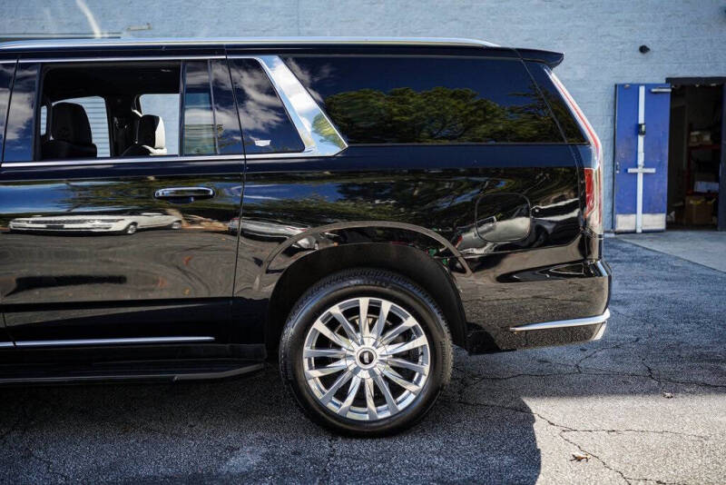 2022 Cadillac Escalade ESV Luxury