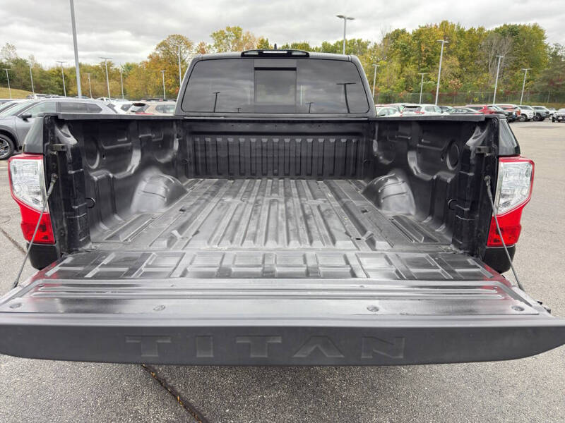 2024 Nissan Titan SV