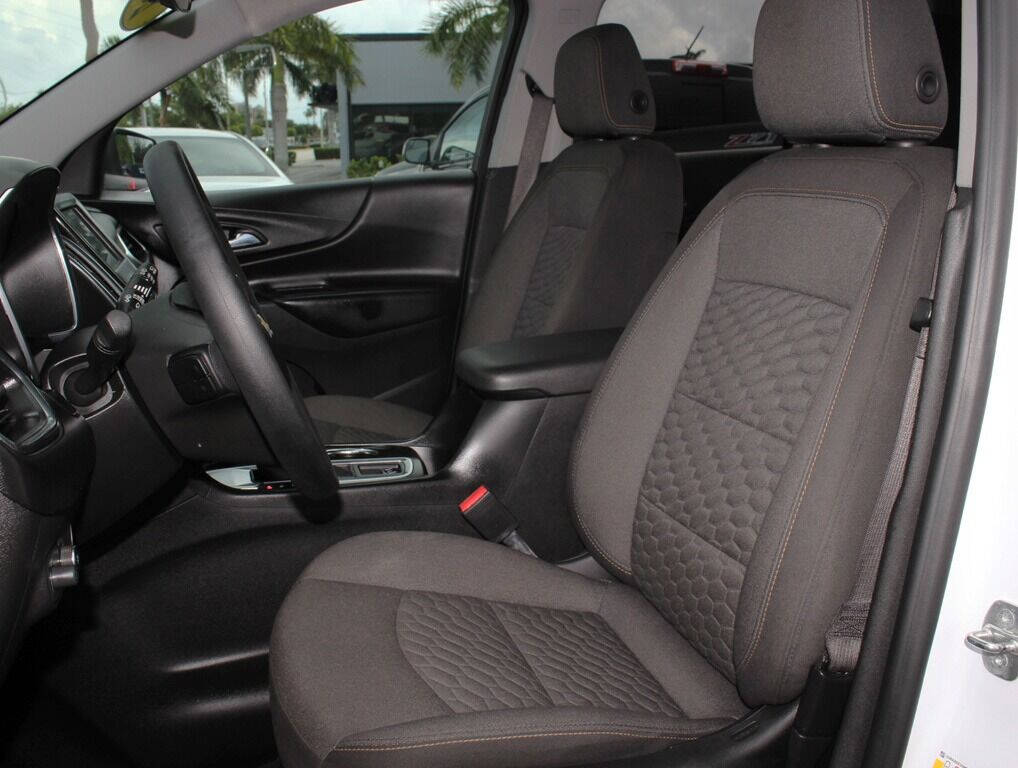 2021 CHEVROLET Equinox SUV / Crossover - $20,495