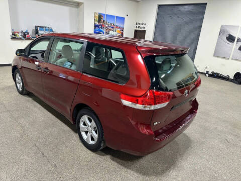 2012 Toyota Sienna
