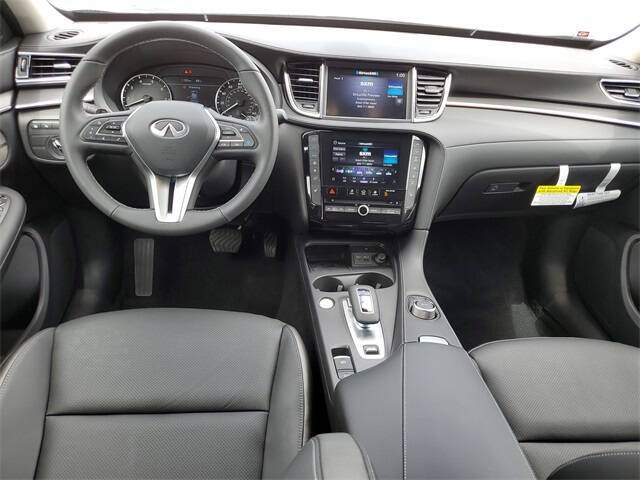 2025 Infiniti QX50 Luxe