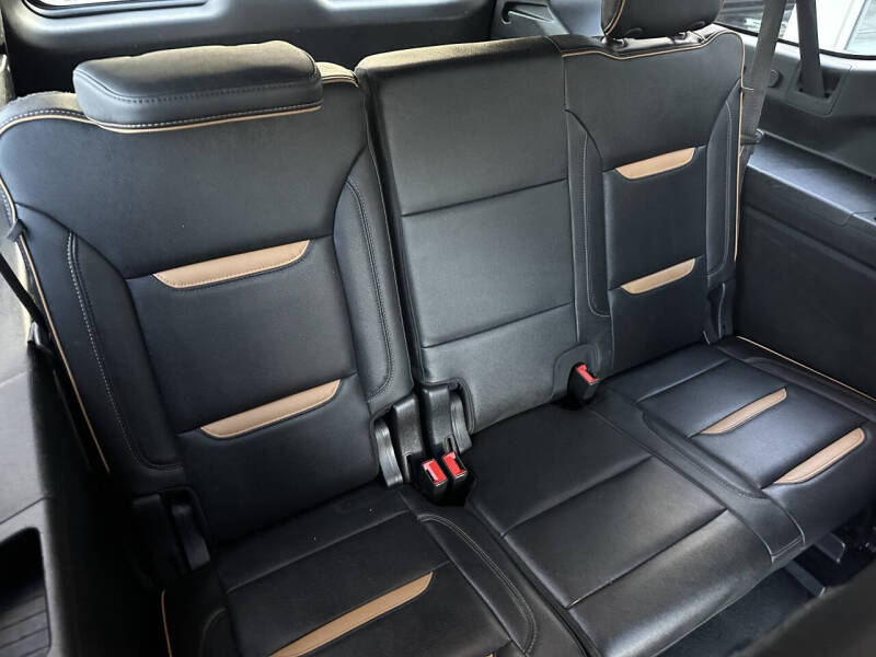 2021 GMC Yukon XL AT4