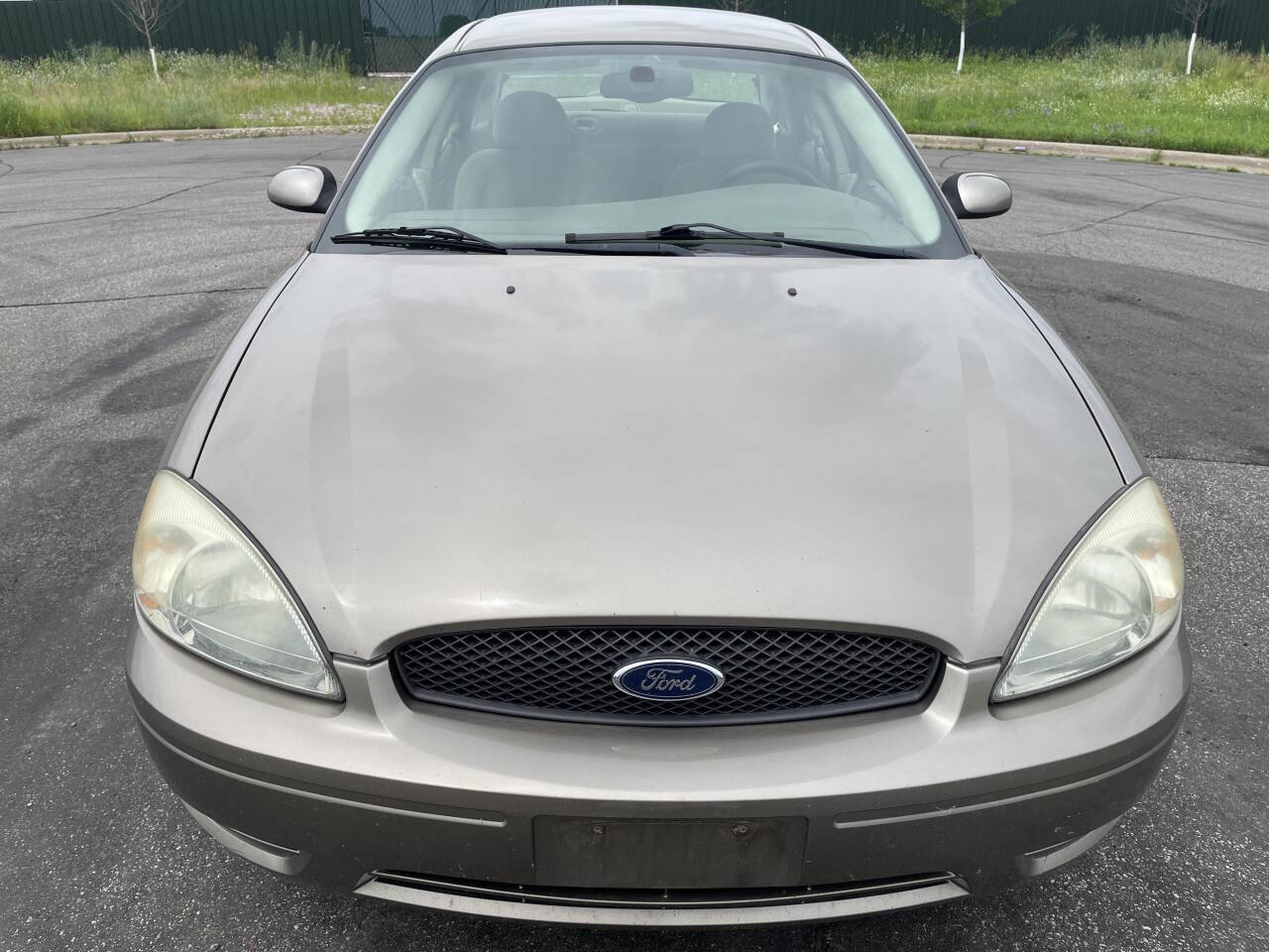 2005 Ford Taurus for sale at Twin Cities Auctions in Elk River, MN