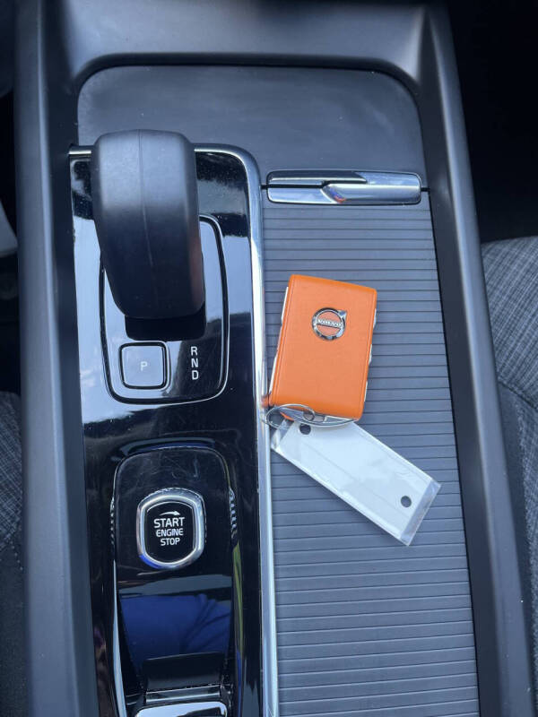 2023 Volvo XC60 B5 Core