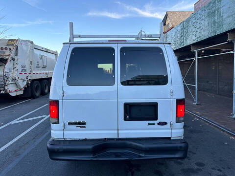 2014 Ford E-Series E-350 SD XL