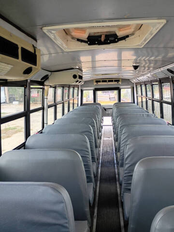 2009 Freightliner B2 Chassis