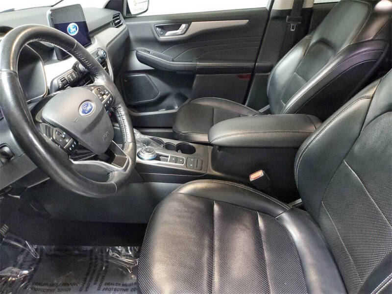 2021 Ford Escape SEL