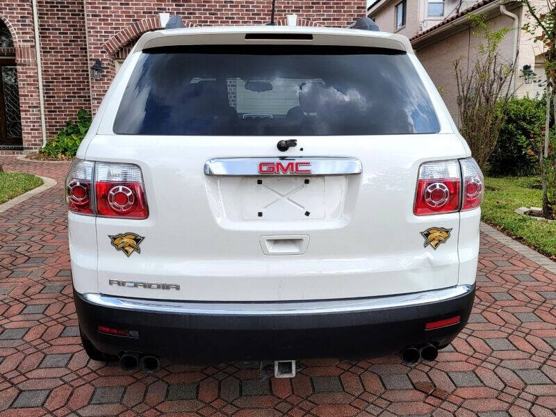 2011 GMC Acadia SL
