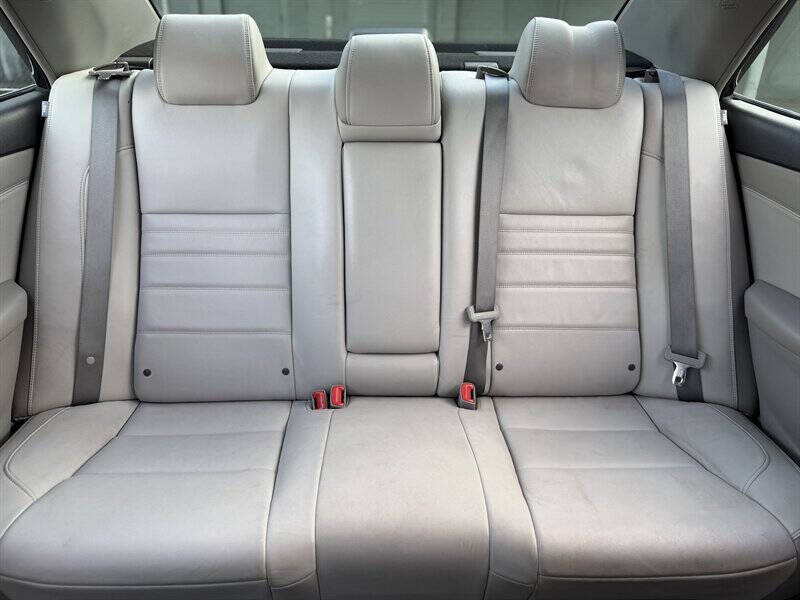 2016 Toyota Camry XLE