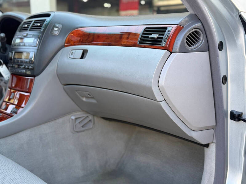 2003 Lexus LS 430