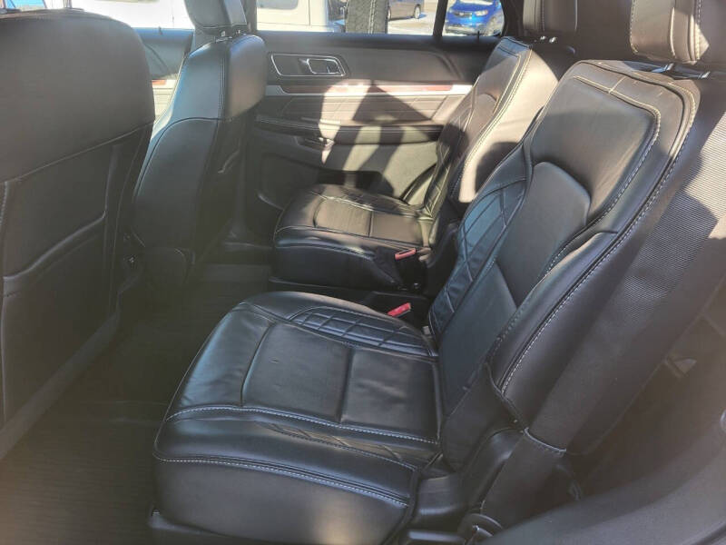 2018 Ford Explorer Platinum