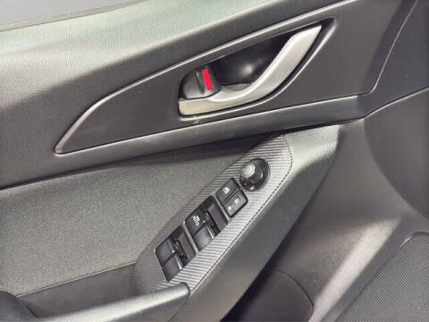 2015 Mazda MAZDA3 i SV