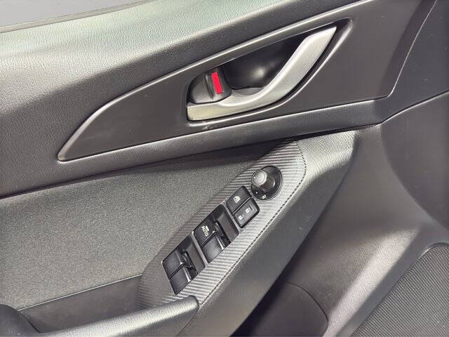 2015 Mazda MAZDA3 i SV