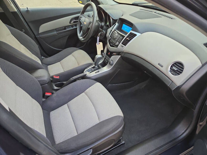 2016 Chevrolet Cruze Limited LS Auto