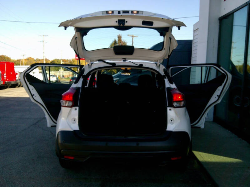 2020 Nissan Kicks SV