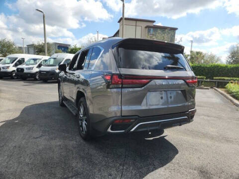 2023 Lexus LX 600 F SPORT Handling