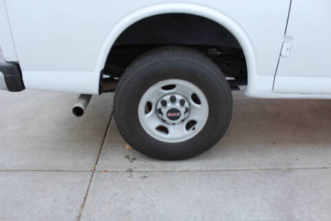 2023 GMC Savana 2500