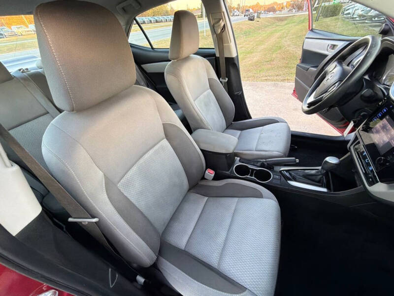 2017 Toyota Corolla LE