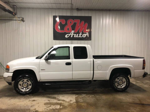 2002 GMC Sierra 2500HD for sale at C&M Auto in Worthing SD