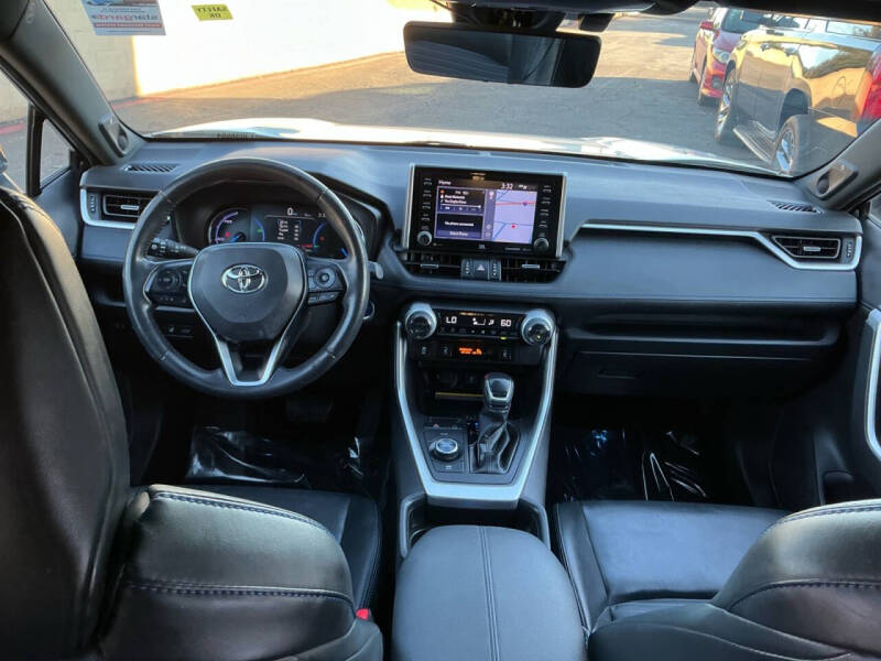 2020 Toyota RAV4 Hybrid XSE
