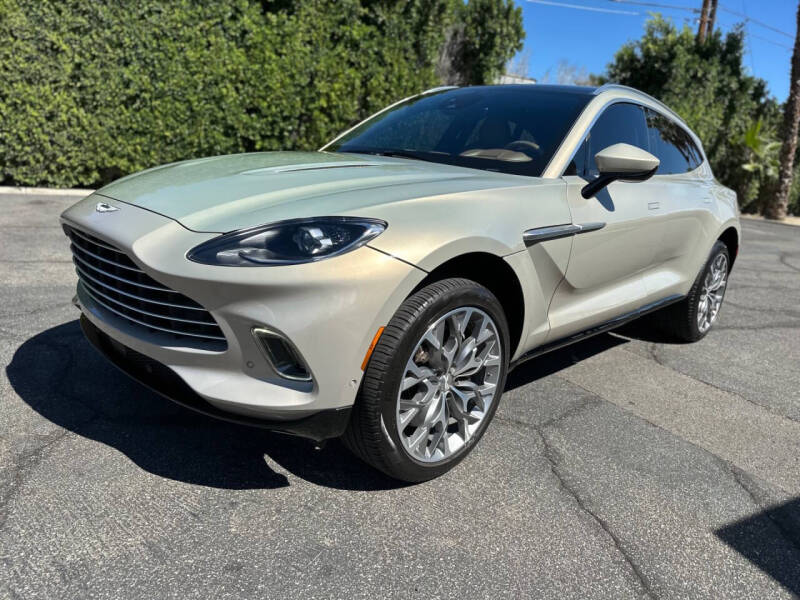2021 Aston Martin DBX