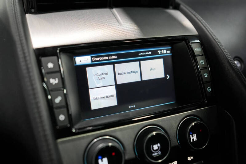 2017 Jaguar F-TYPE Premium