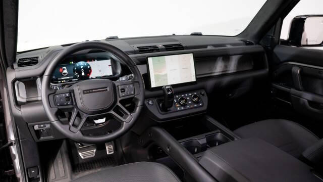 2025 Land Rover Defender