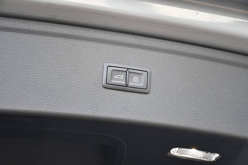 2021 Audi SQ5 3.0T quattro Prestige