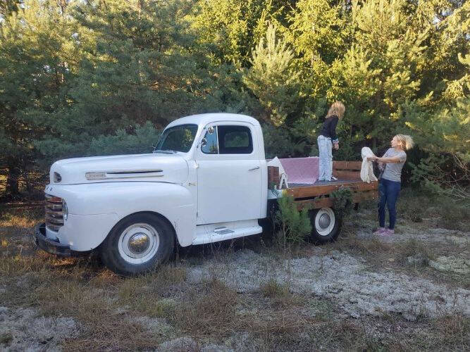 1949 Ford F-1