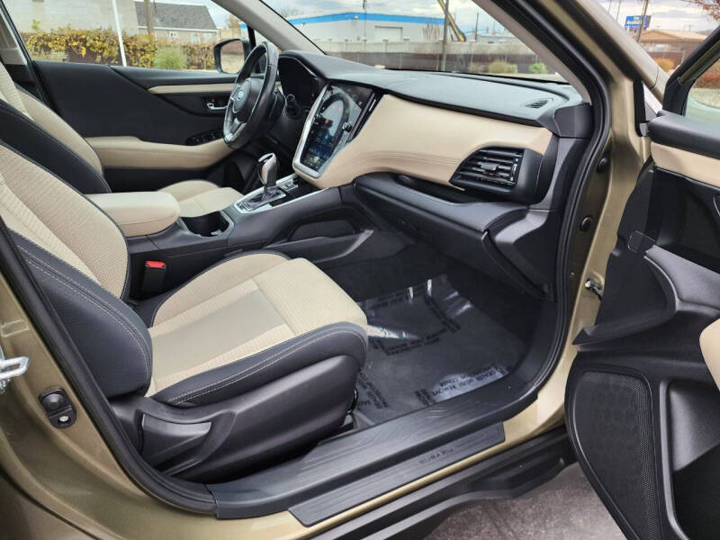 2024 Subaru Outback Premium