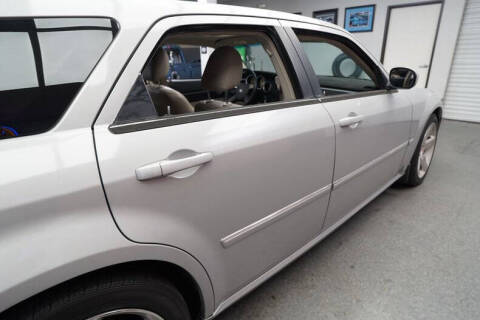 2005 Dodge Magnum RT