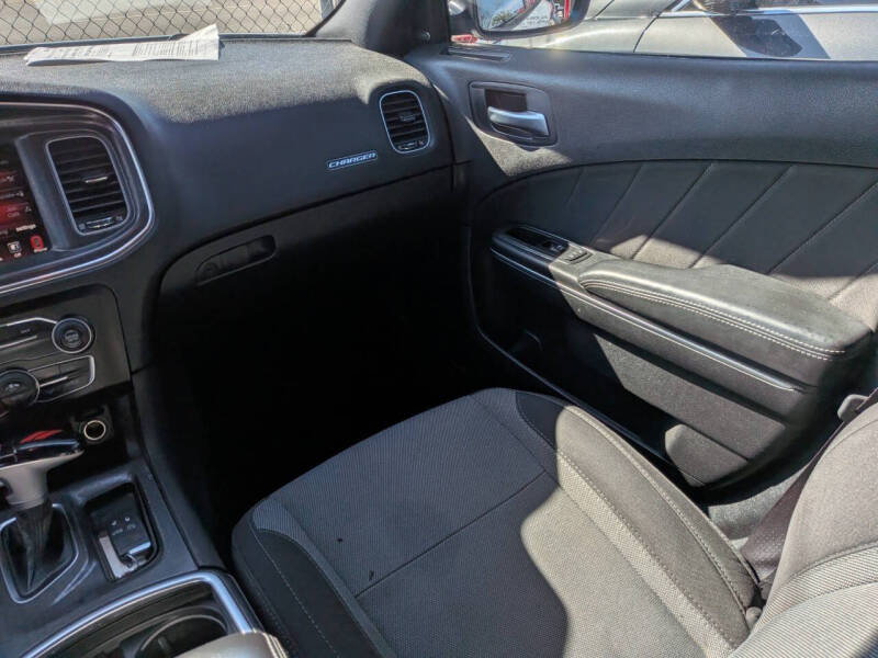 2016 Dodge Charger SXT