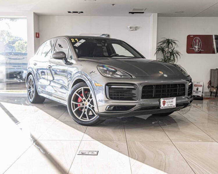 2021 Porsche Cayenne GTS