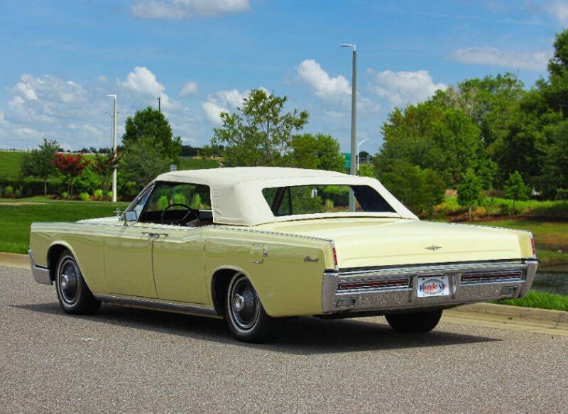 1967 Lincoln Continental