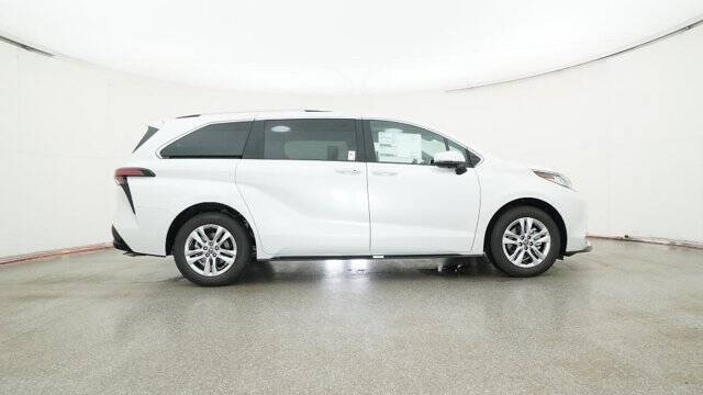2026 Toyota Sienna Limited 7-Passenger