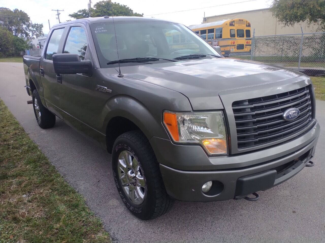 2014 Ford F-150 Pickup - $10,500