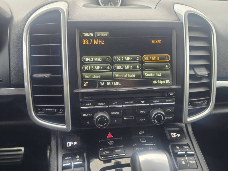 2016 Porsche Cayenne S E-Hybrid