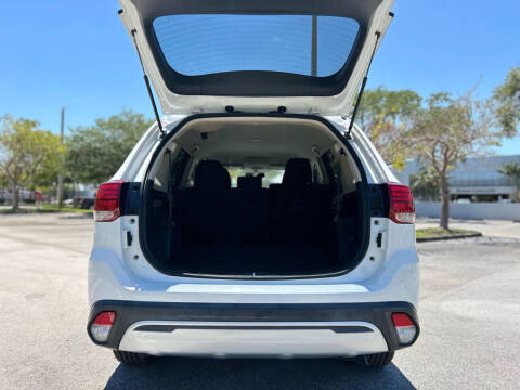 2019 Mitsubishi Outlander ES